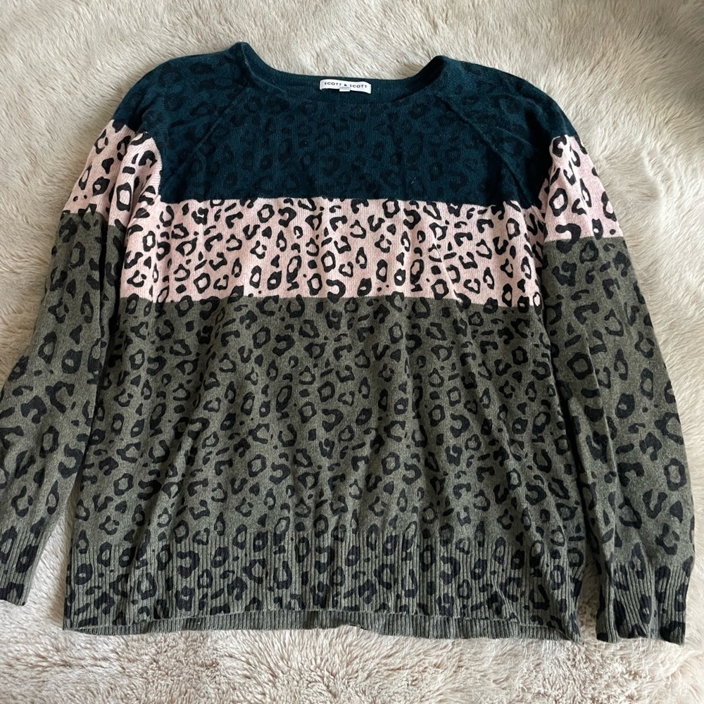 Scott & Scott multi-color leopard print sweater/ Sz S